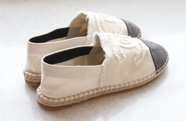 CHANEL Loafers Women--037